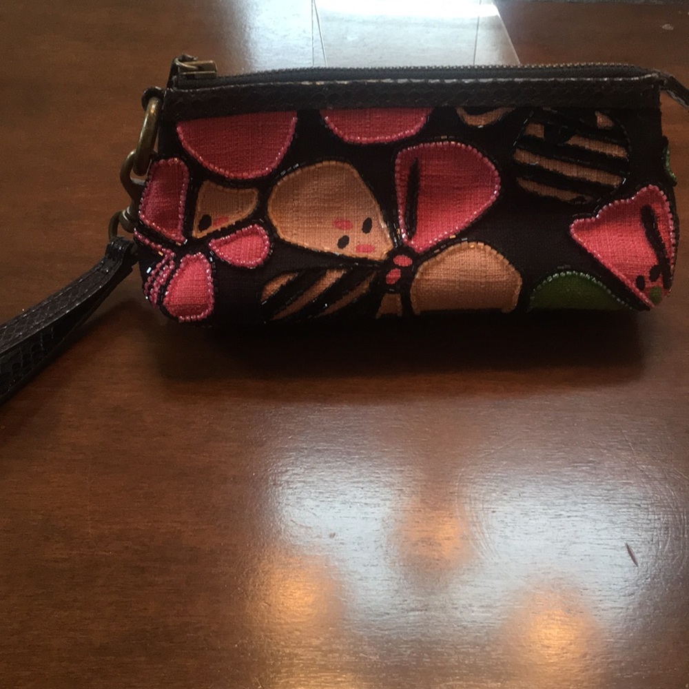 Beautiful Isabella Fiore Wristlet